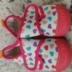 Skidders Baby Sneakers multicolor hearts white background